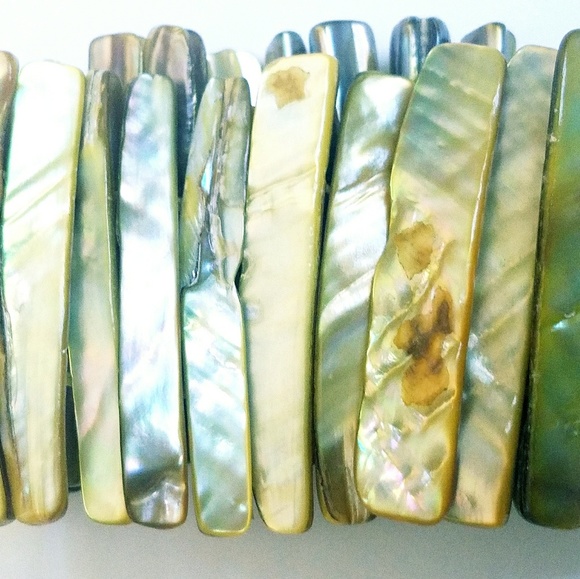 Abalone Shell Boho Sea Yellow Stretch Cuff - Picture 2 of 4